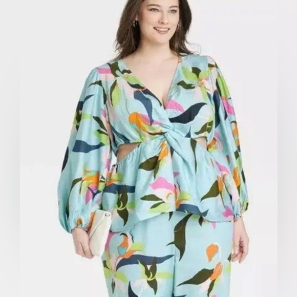 NWT A New Day Bright Tropical Floral Twist Front Cut Out Blouse Top SIZE MEDIUM - Picture 2 of 6